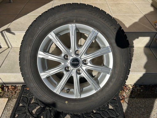 スタッドレス　C26セレナ使用