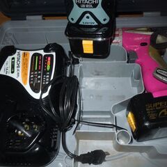充電式ドライバー　＋　ランプセット　美品の画像