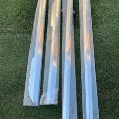 ルーミー　タンク　サイドステップ上側メッキモール　未使用　1枚のみ仮取付のみの画像