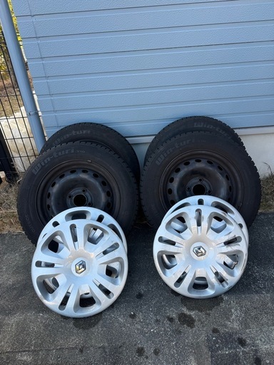 カングー  Renault 175 65R14スタッドレスタイヤホイール付きセット
