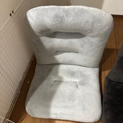 【引渡し済み】ソファのようなもこもこハイバック座椅子の画像