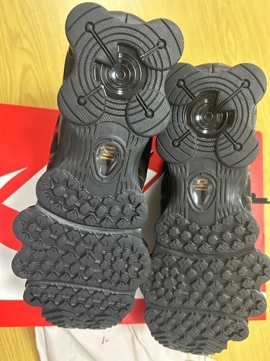 【新品未使用】Nike ショックスTL ブラックゴールド　26cm