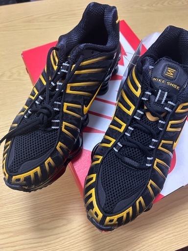 【新品未使用】Nike ショックスTL ブラックゴールド　26cm