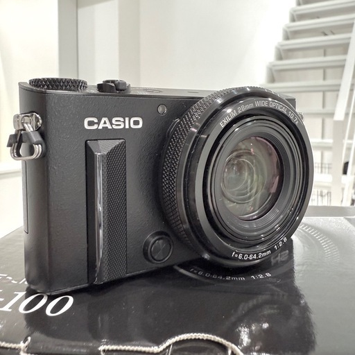 【美品】CASIO EXILIM EX-100 28-300mm f2.8