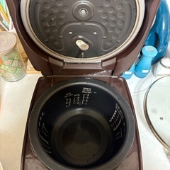 炊飯器の画像