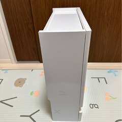 WiFiなどを隠す棚の画像