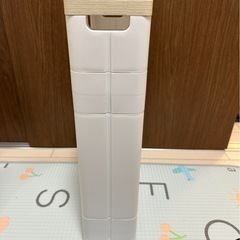 隙間収納キャスター付きの画像