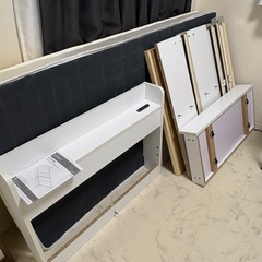 ベッドフレーム/マットレス2枚/マットレスカバー1枚/シーツ2枚　の画像