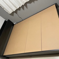 ニトリ コンセント収納付きベッドフレーム ダブルの画像