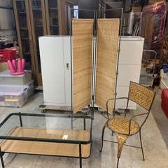 アイアンとラタンのパーテーション 2枚衝立 ヴィンテージ調の雰囲気のある衝立です☺️高さ170cm全幅100cmの画像