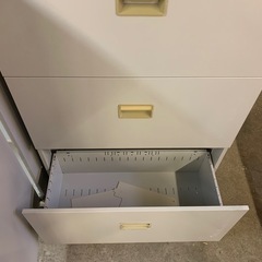 スチールキャビネットセット　書類収納棚 重ねても横並びでもレイアウト自在 1台あたりのサイズ80cm×40cm×高さ120cmの画像