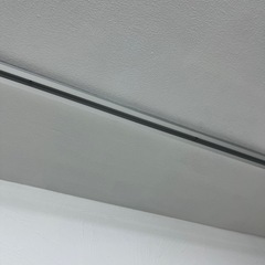 店舗用 高級・天井吊り下げハンガーラック一式（パイオニアテック製）の画像