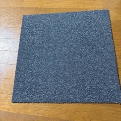 タイルカーペット50×50の画像