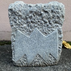 猫デザイン　石　２つの画像