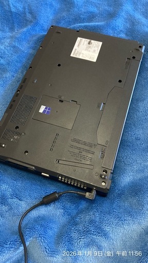 富士通ノートパソコン　15.6インチワイドスクリーン
