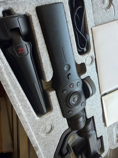 ZHIYUN SMOOTH 4