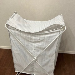 ランドリーバスケット　白　高さ69cm×47cm×34cmの画像