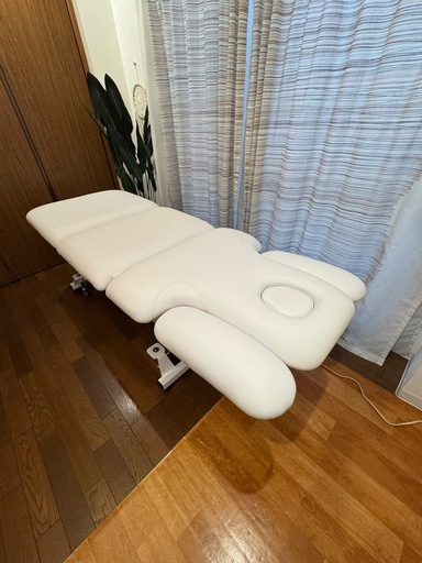 【決まりました】美品/エステベッド/電動昇降リクライニングベッド/施術台/診察台/