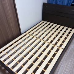 セミダブル　ベッドフレームとマットレスのセット