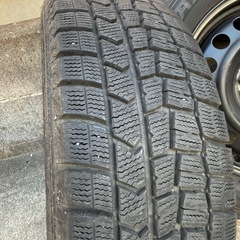 スタッドレスタイヤの画像