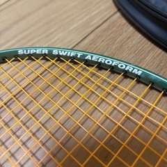 バトミントンラケットの画像