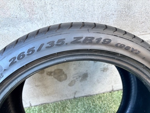 PIRELLI P ZERO 265/35 ZR19 (98Y) 1本