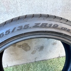 PIRELLI P ZERO 265/35 ZR19 (98Y) 1本の画像