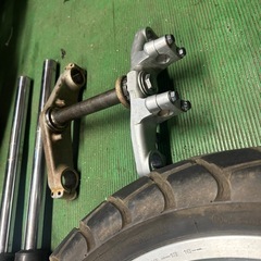 TW200.225 フロント周りパーツの画像