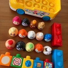 ベビラボ　アンパンマンつみつみバスの画像