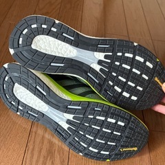 新品　スニーカー　　27センチの画像