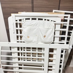 KATOJI ベビーベッド (マットレス+おもちゃ収納付き)
の画像