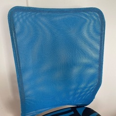 イケヤの学習机の椅子です。の画像