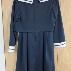 150cm女の子セーラーカラースーツの画像
