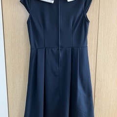 150cm女の子セーラーカラースーツの画像