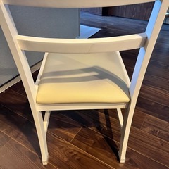 【お譲り】オフホワイト チェアの画像