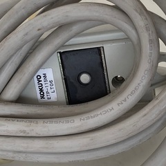 電源コード　4口の画像