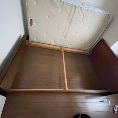 セミダブル　ベッドフレーム&マットレス　大阪市此花区よりの出品 の画像