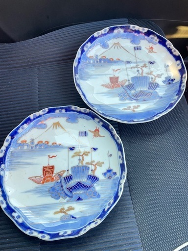 骨董　陶器類、掛軸など不用品などありましたら、買い取りさせていただきます。物によります。
