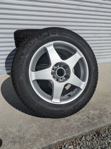 ホイール付スタッドレスタイヤ