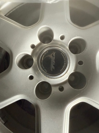 ブリヂストン　スタッドレス　
VRX3