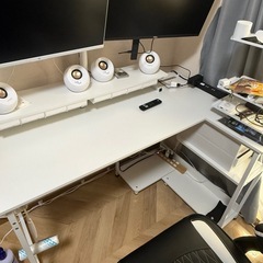 モニター2台 パソコンデスクの画像
