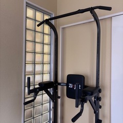 懸垂マシンの画像