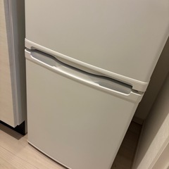 冷蔵庫 85L 小型 2ドア 一人暮らし ひとり暮らし コンパクト 右開き オフィス 単身 白 ホワイト 1年保証 MAXZEN マクスゼン JR085HM01WH エクプラ特選 レビューCP1000の画像