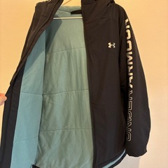 取引中　アンダーアーマー　ブルゾン　の画像