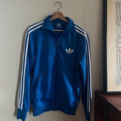 美品アディダスオリジナルス　トラックジャケットの画像