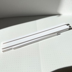 【無料】配線カバー モール 白 ほぼ未使用（2本のみ使用）の画像