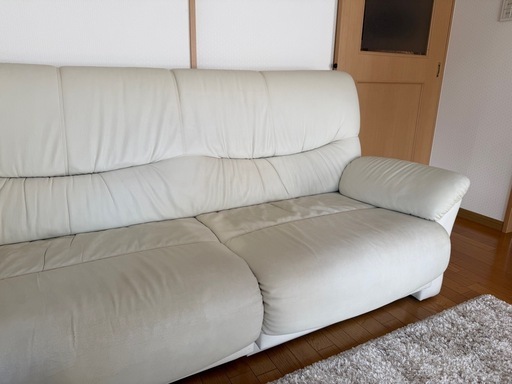 美品！合皮ソファ  白