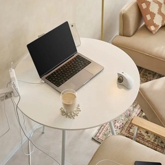 【締め切りました】LOWYA ダイニングテーブルの画像