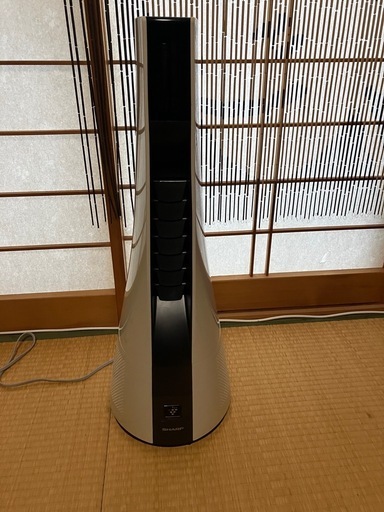 とても静か
で暖かいシャーププラズマクラスタースリムタワーファンDCモーター使用