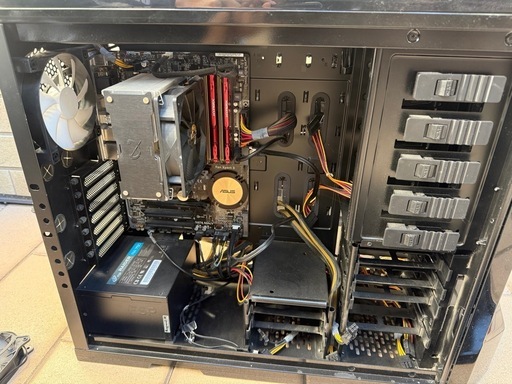 自作ゲーミングデスクトップPC 一式(ストレージ無し)